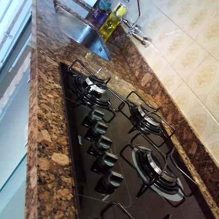 Chale Alpino Em Canela Rs Todo Mobiliado Com Cozinha Lareira Split Wi-Fi 2 Quartos Perto Do Centro Exterior foto