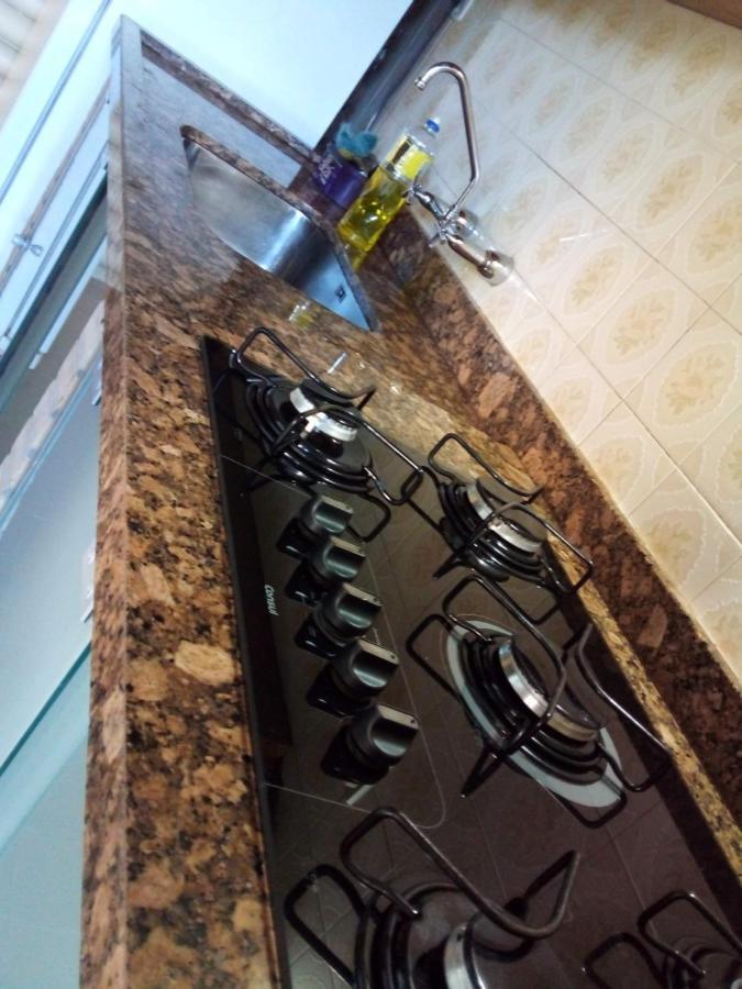 Chale Alpino Em Rs Todo Mobiliado Com Cozinha Lareira Split Wi-fi 2 Quartos Perto Do Centro 木屋 Canela
