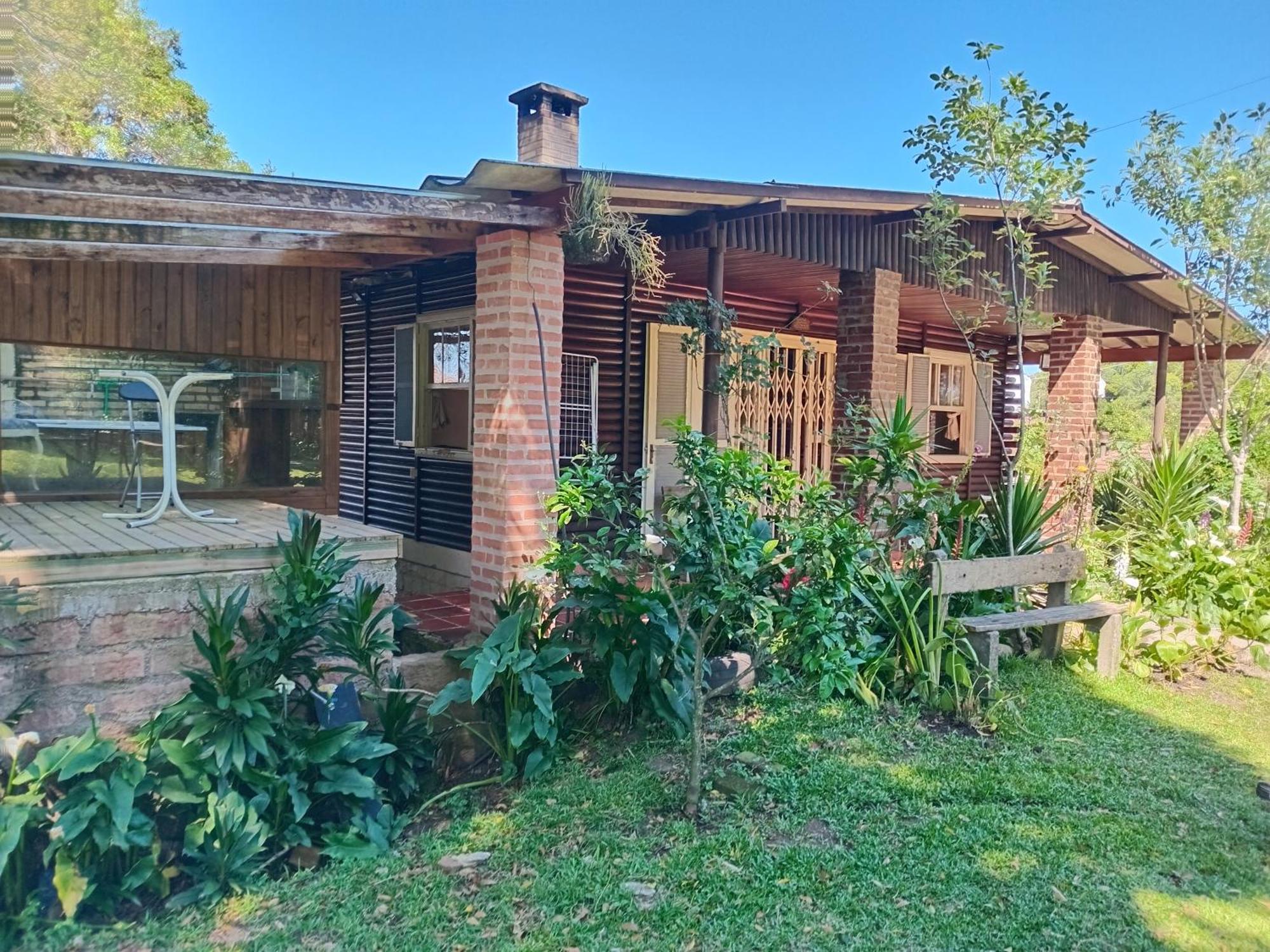 Chale Alpino Em Rs Todo Mobiliado Com Cozinha Lareira Split Wi-fi 2 Quartos Perto Do Centro